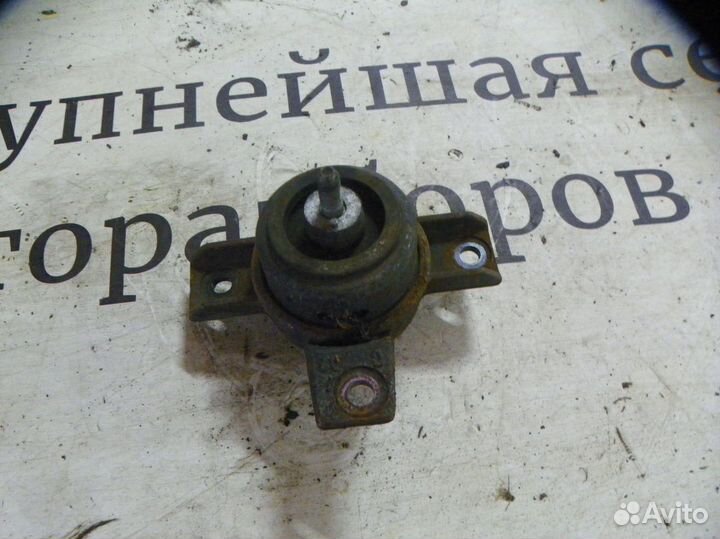 Опора двигателя правая Hyundai Santa Fe