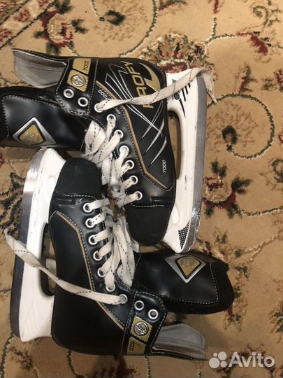 Коньки хоккейные