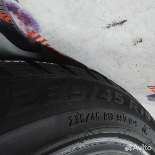 Pirelli Winter Sottozero 3 235/45 R19