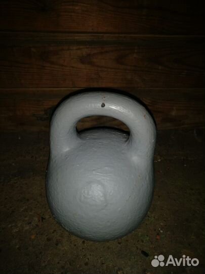 Гиря 16 кг. Ручка маленькая