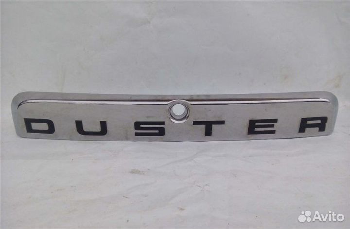 Накладка крышки багажника Renault Duster 2015