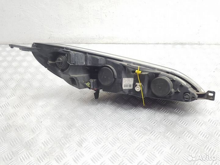 9660236180 Фара левая Peugeot 407