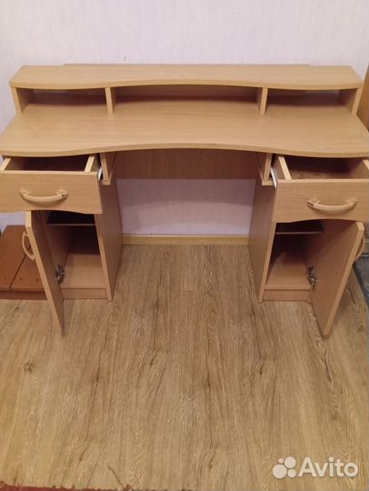 Туалетный столик бу