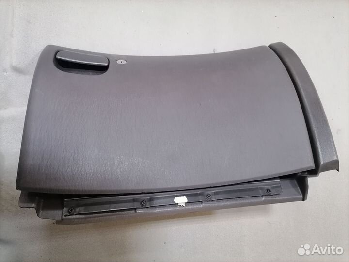 Бардачок пассажирский Chrysler Concord 1998-2004