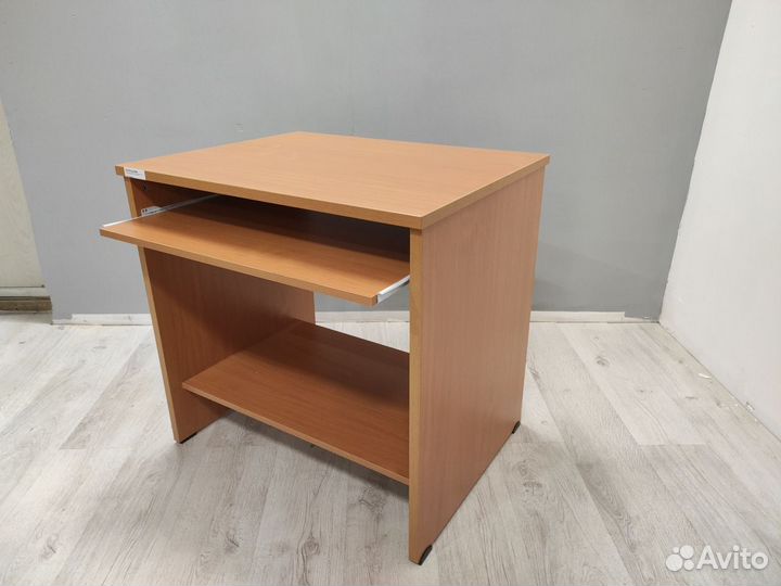 Стол компьютерный с пдк. Новый 03728