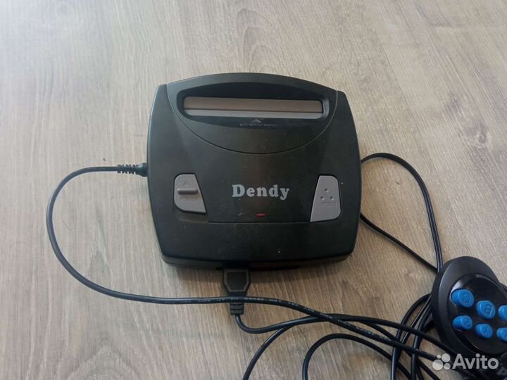 Игровая приставка dendy