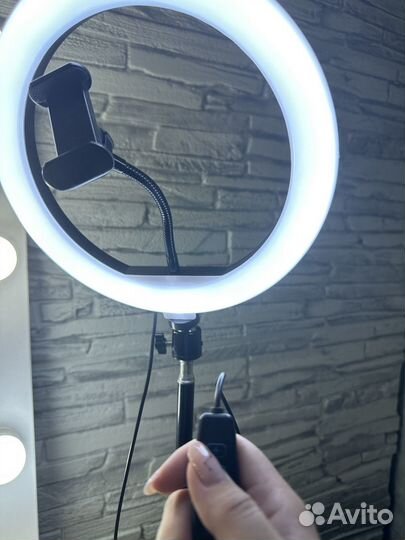 Кольцевая лампа 26 см