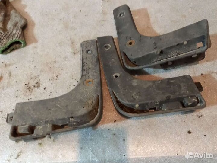 Брызговики Hyundai Solaris 1