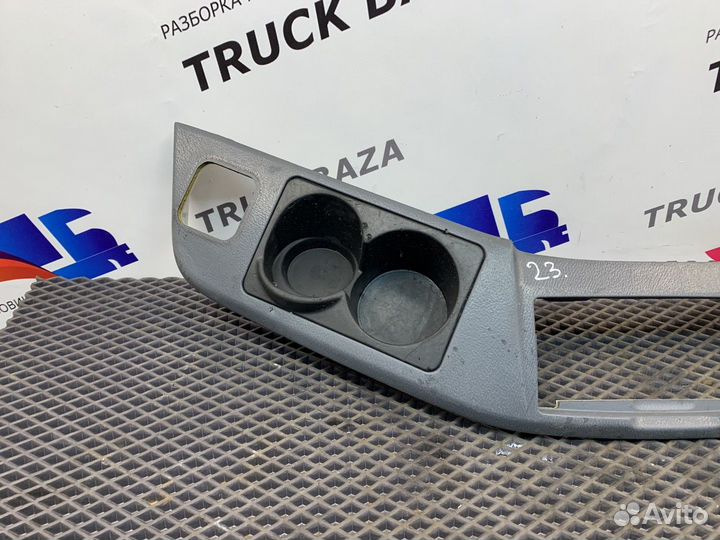 Накладка на торпедо Mercedes-Benz Actros