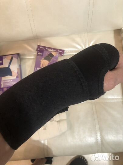 Бандаж на лучезапястный сустав