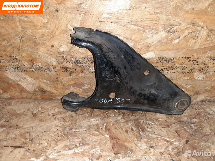 Рычаг передний правый Renault Logan