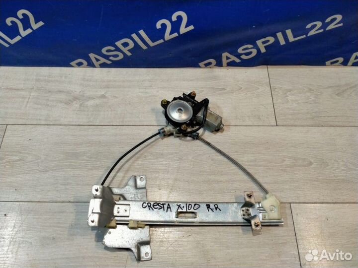 Стеклоподъемник задний правый Toyota Cresta GX100