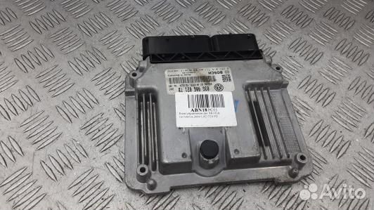 Блок управления двс skoda octavia A5 (ABN18PC01)