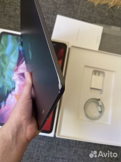 iPad pro 12.9 gen 4 128gb