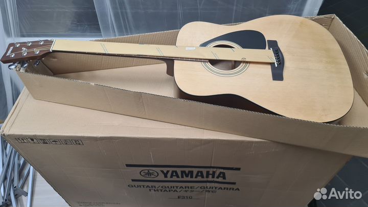Акустическая гитара Yamaha F310
