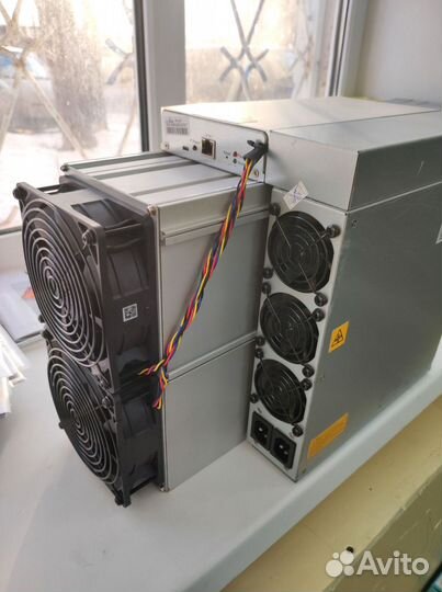 Asic майнер Bitmain Antminer S19