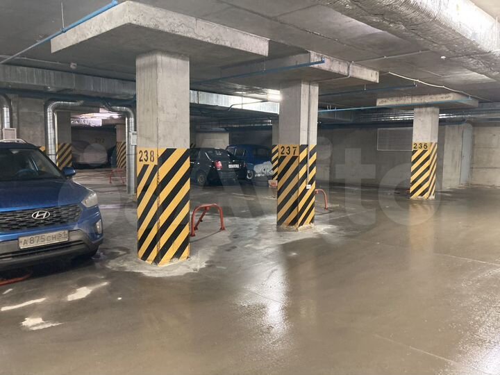 Машиноместо, 17 м²