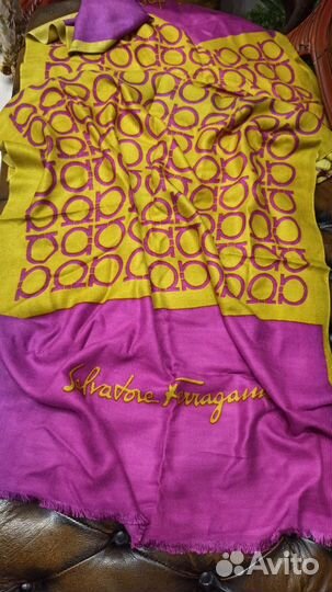 Палантин теплый 180x70 италия salvatore ferragamo