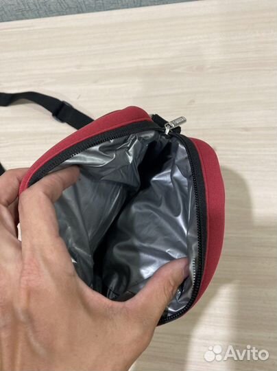 Термосумка Avent, цвет красный