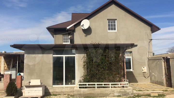 Дом 270 м² на участке 7,6 сот.