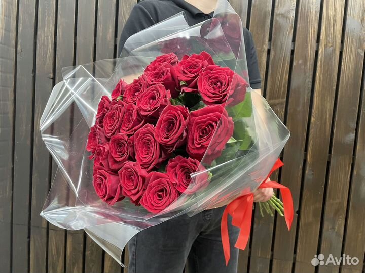 Розы с доставкой 25 шт