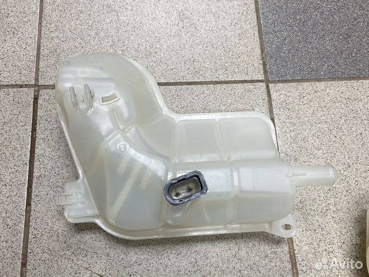 Расширительный бачок audi A4 b6, b7,vw B5+ с