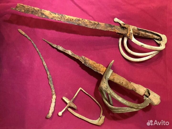 Антикварное оружие 1812 год: палаш, сабля, шпага