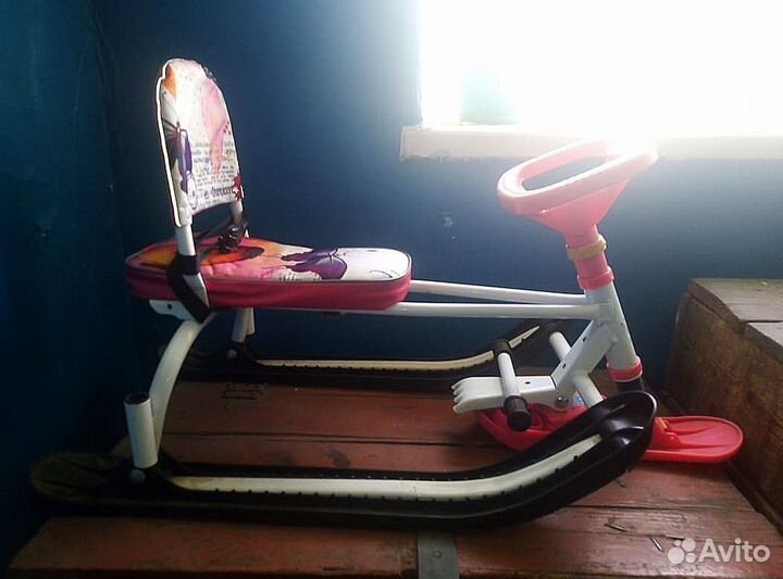 Детский снегокат с ручкой