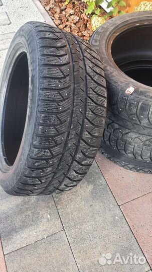 Bridgestone Ice Cruiser 7000 255/50 R19 107T