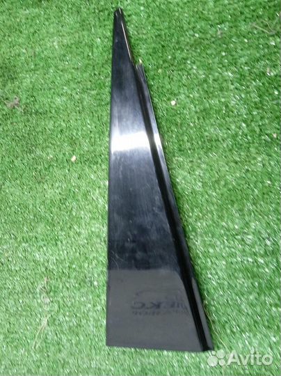 Накладка двери задней левой VW Touareg 2002-2010