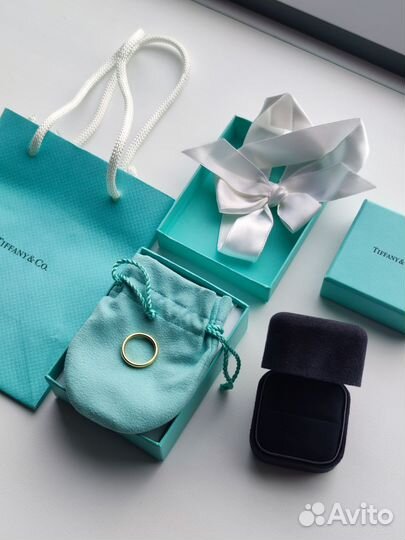 Обручальное кольцо Tiffany & Co с бриллиантом