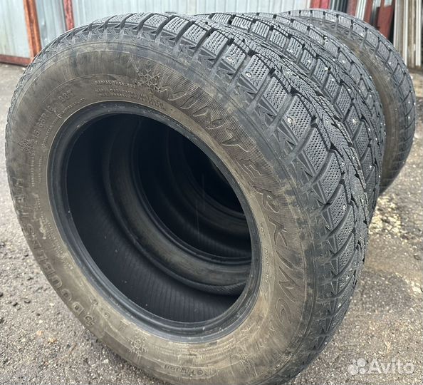 DoubleStar DW01 215/65 R16 98T