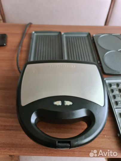 Мультпекарь Вафельница Redmond M602 + Панели