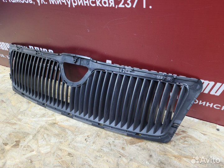 Решетка радиатора Skoda Octavia