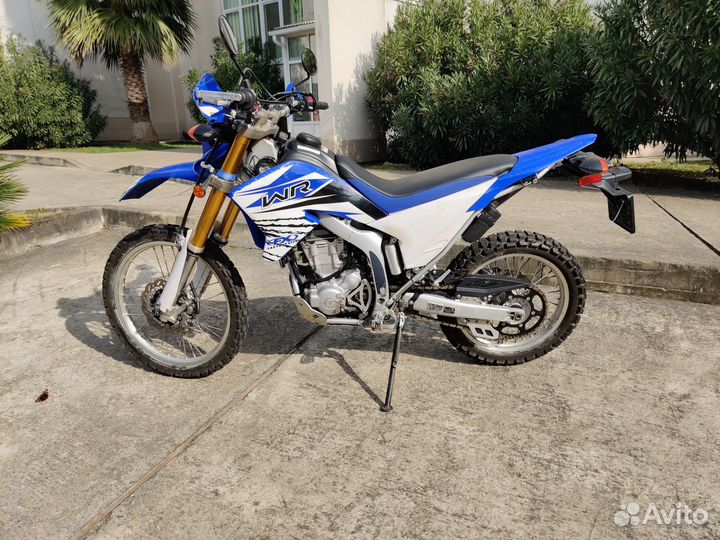 Yamaha wr250r