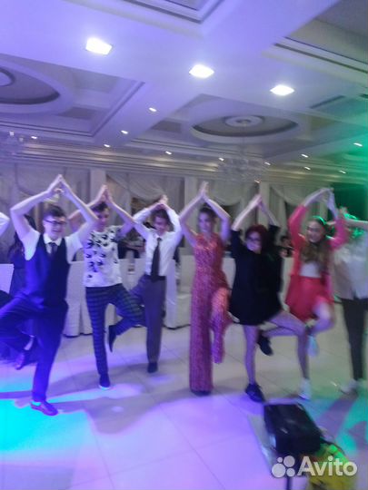 Ведущая на выпускной 9 класс