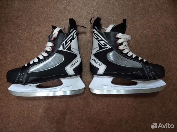 Коньки хоккейные