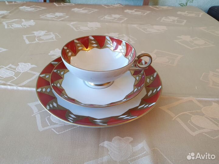 Чайная пара с блюдцем и тарелка ГДР винтаж