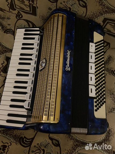 Аккордеон weltmeister 4/4(полноразмерный)