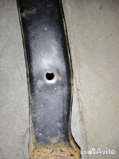 Верхний поперечный рычаг задней подвески elantra