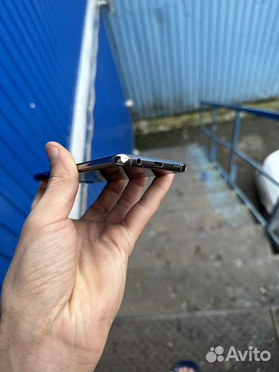 Samsung Galaxy S10, 8/128 ГБ
