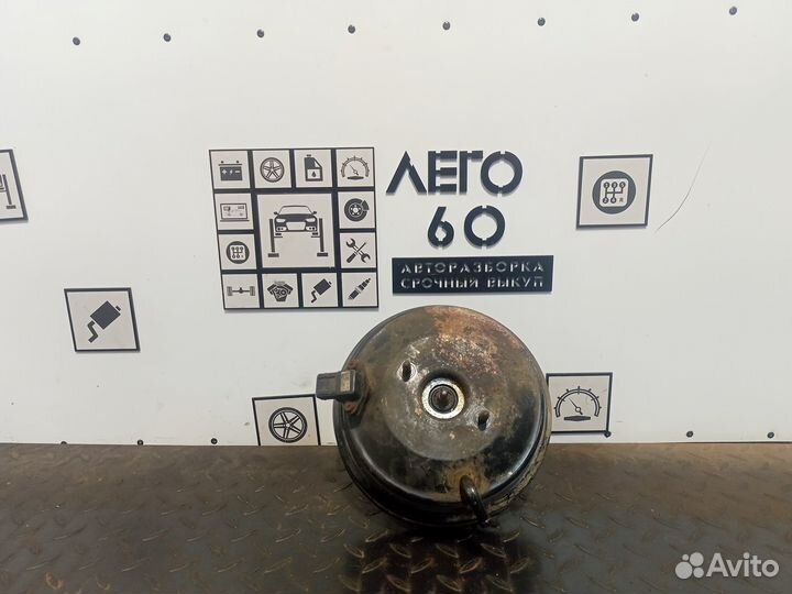 Усилитель тормозов вакуумный Mitsubishi Carisma