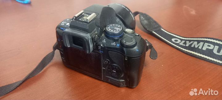 Зеркальный фотоаппарат