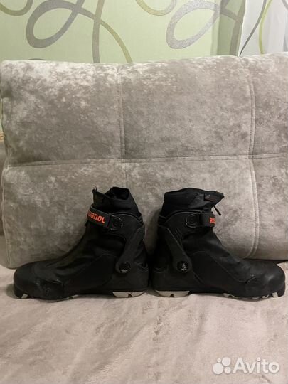 Лыжные ботинки rossignol x8 skate(едут обратно)