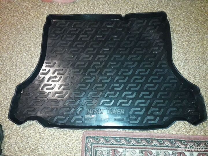 Коврик багажника