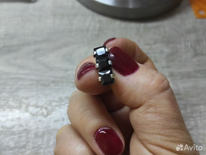 Продам кулон и серьги цирконий и серебро