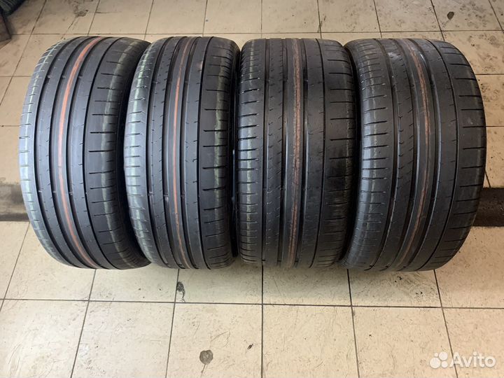 Pirelli P Zero PZ4 255/35 R21 и 285/30 R21