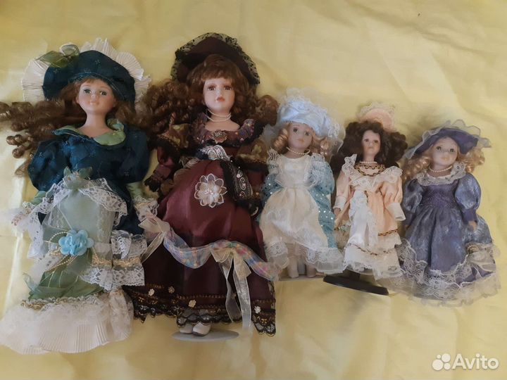 Куклы фарфоровые
