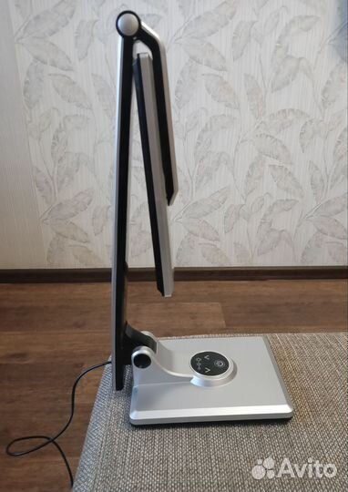 Настольная светодиодная лампа 10 Вт, цвет серебро