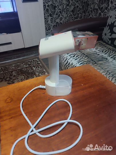 Отпариватель для одежды вертикальный